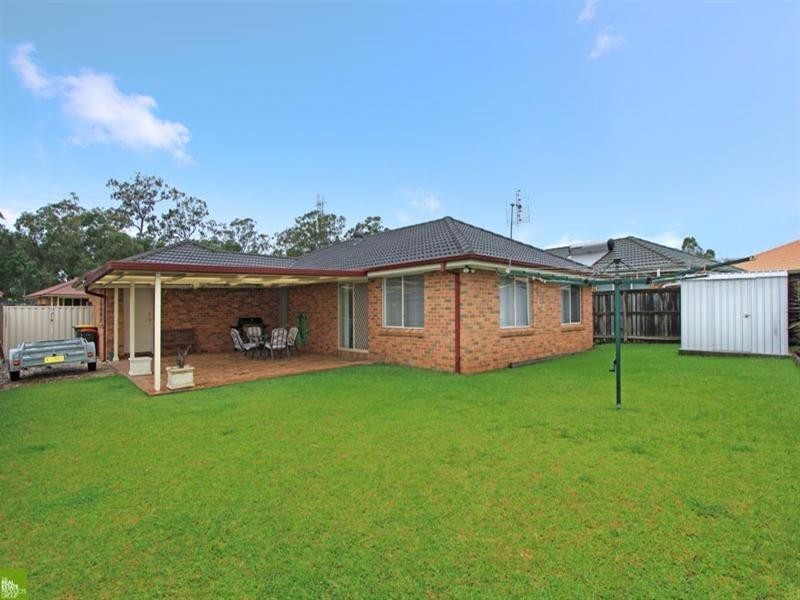 6 Goldenwood Place, Horsley NSW 2530