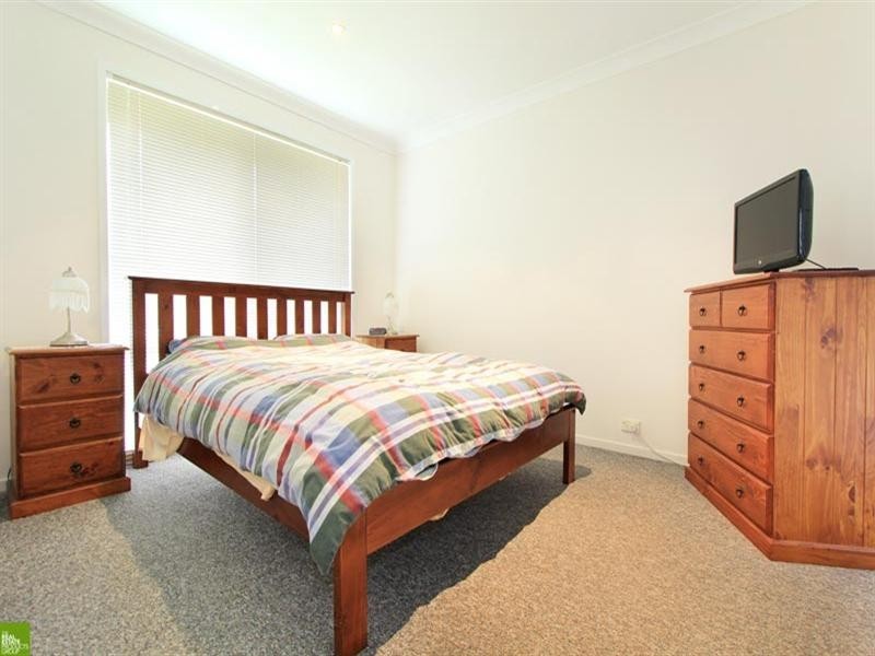 6 Goldenwood Place, Horsley NSW 2530