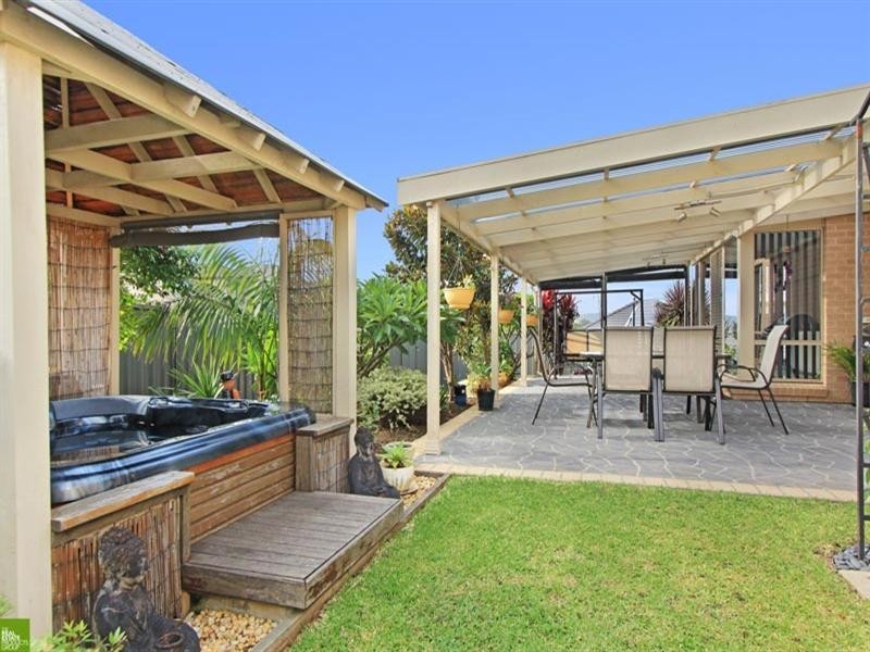 1 Gerongar Crescent, Haywards Bay NSW 2530