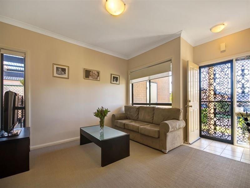 21 Linton Court, Kanahooka NSW 2530