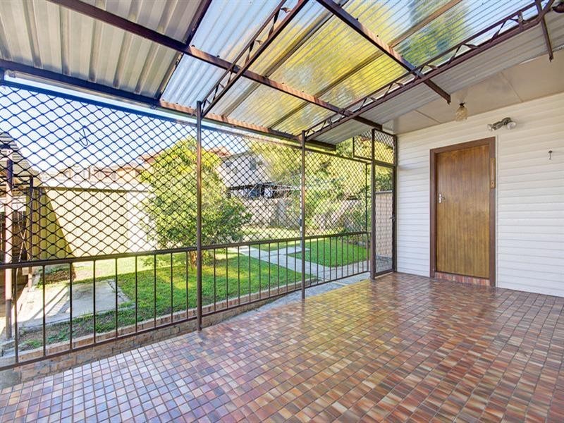 7 Exmouth Road, Kanahooka NSW 2530