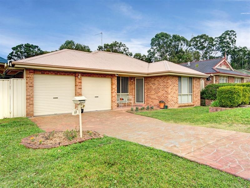 13 Selwyn Grove, Horsley NSW 2530