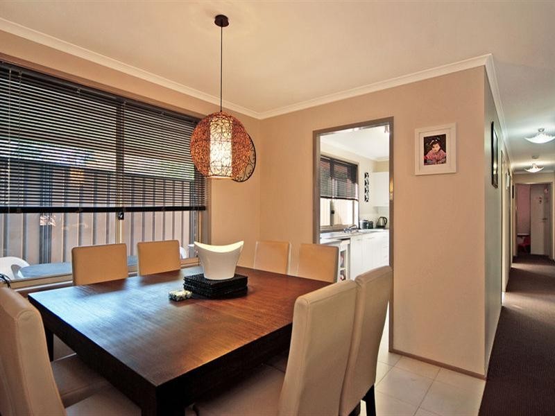 4/32 Mayfield Circuit, Albion Park NSW 2527