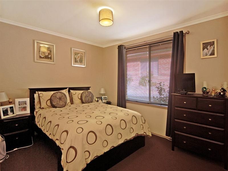 4/32 Mayfield Circuit, Albion Park NSW 2527