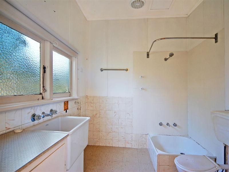 139 The Boulevard, Oak Flats NSW 2529