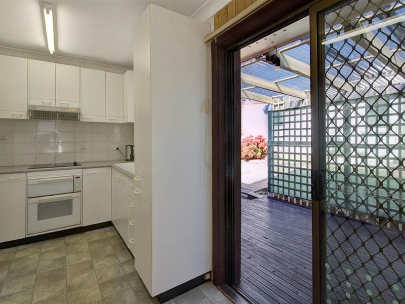 16 Gilba Road, Koonawarra NSW 2530