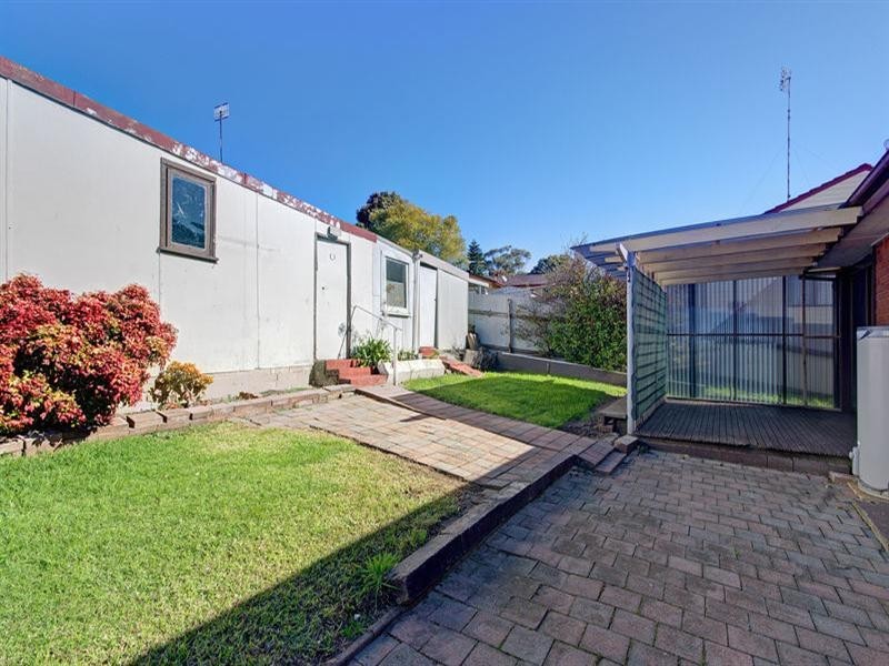 16 Gilba Road, Koonawarra NSW 2530