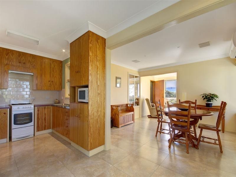 238 Farmborough Road, Farmborough Heights NSW 2526