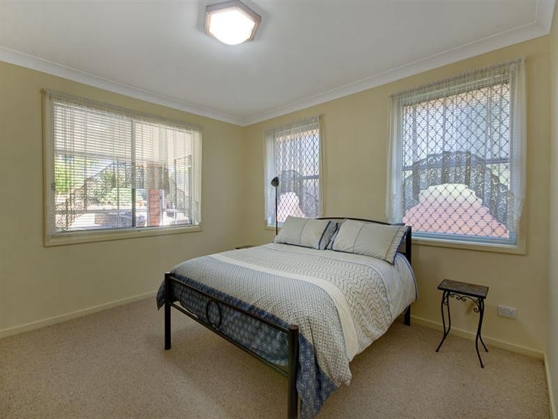 238 Farmborough Road, Farmborough Heights NSW 2526