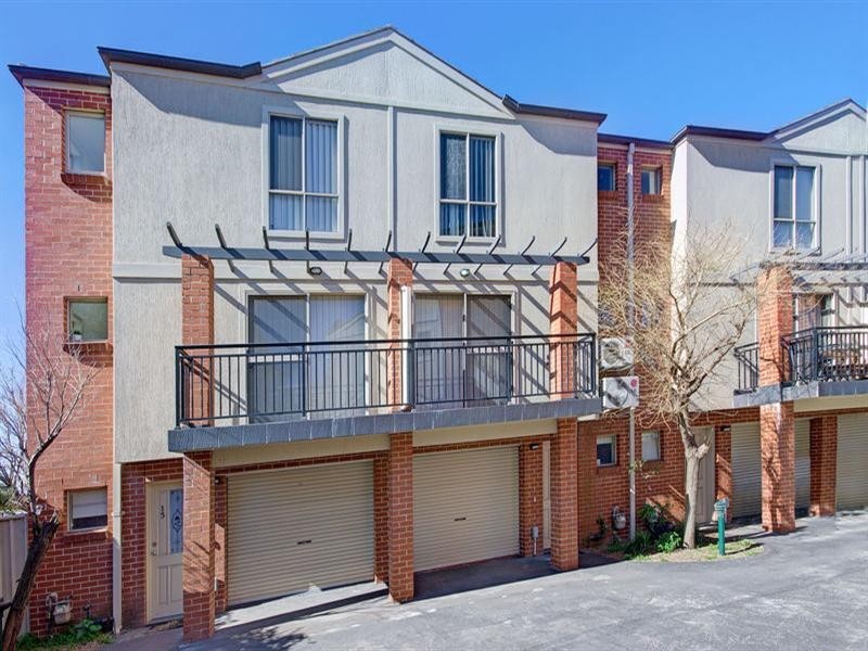 14/35 Bridge Street, Coniston NSW 2500