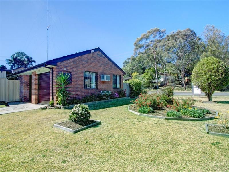 1/2 Compton Street, Dapto NSW 2530