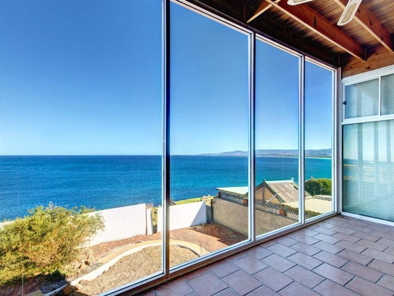 52 Dovers Drive, Port Kembla NSW 2505