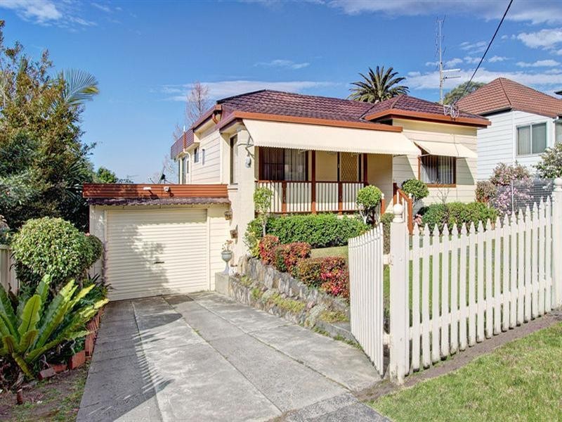5 Liddle Street, Woonona NSW 2517
