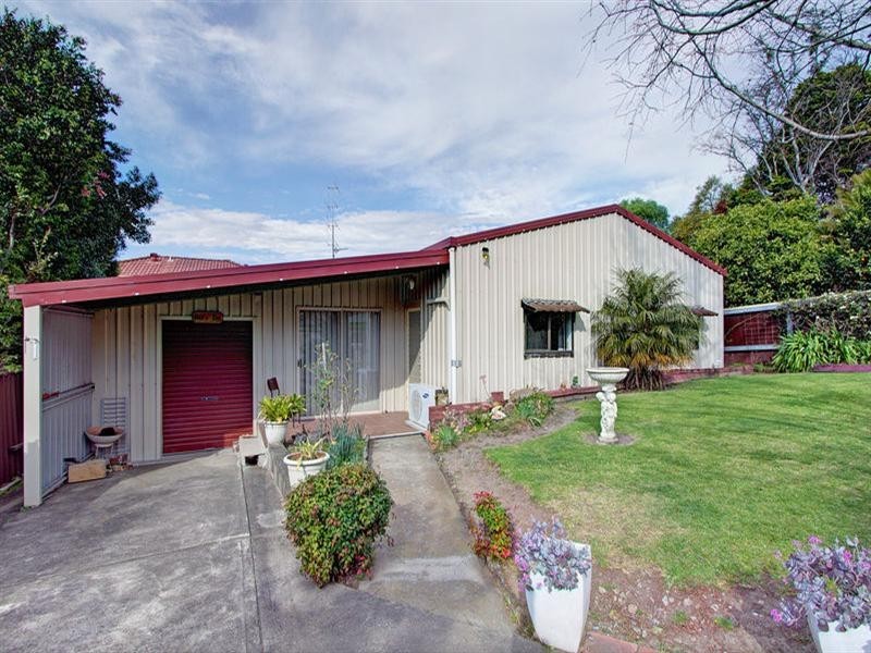 5 Liddle Street, Woonona NSW 2517