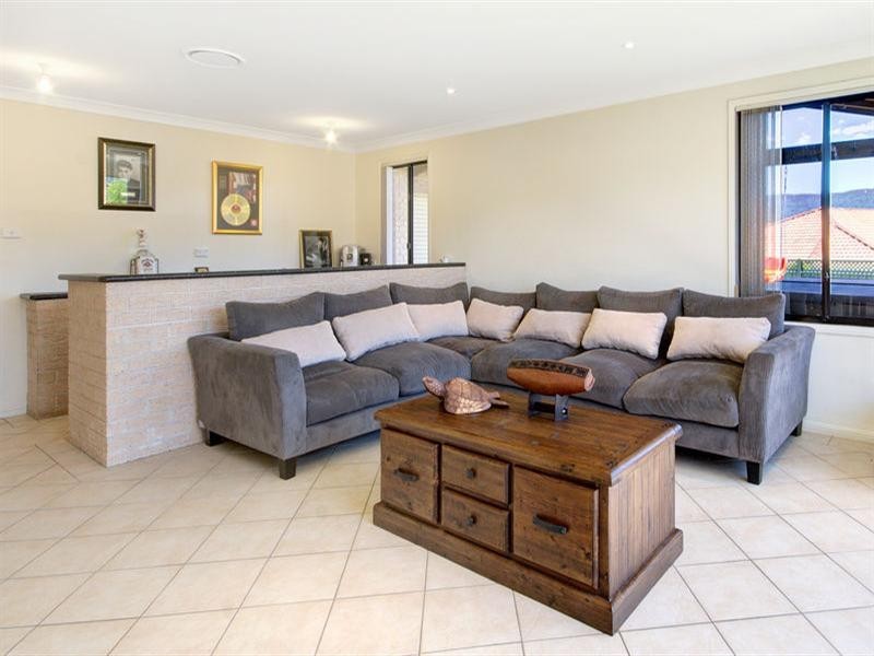 12 Kariewood Circuit, Horsley NSW 2530