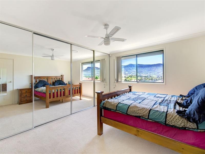 12 Kariewood Circuit, Horsley NSW 2530