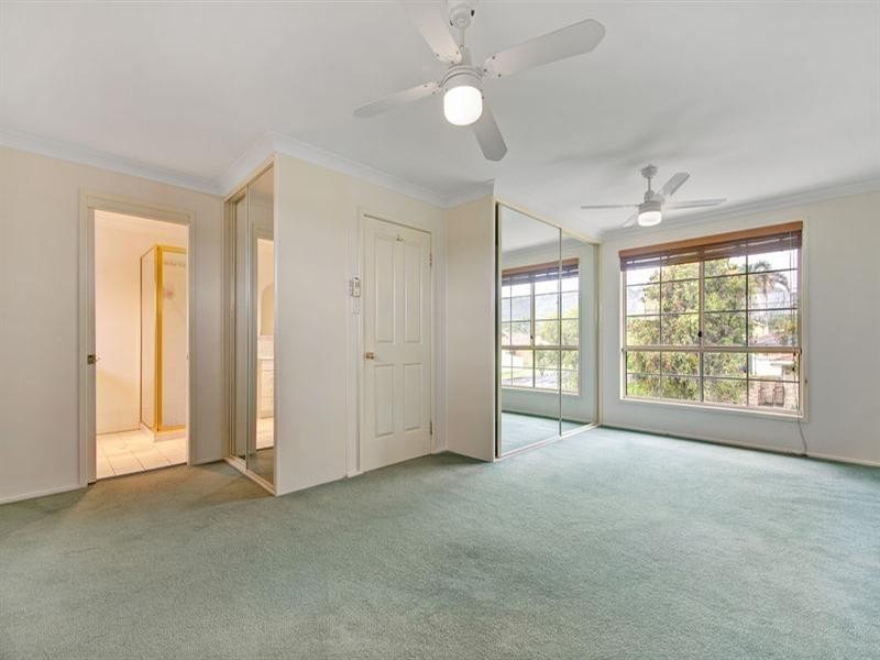 1 Snow Wood Place, Albion Park Rail NSW 2527