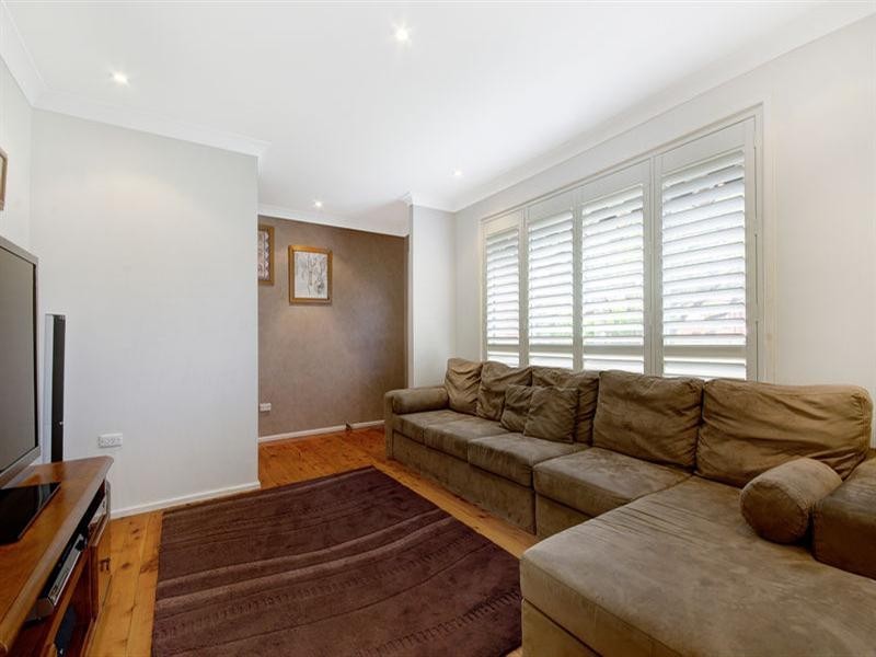 3 Ena Avenue, Dapto NSW 2530