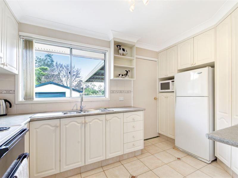 3 Ena Avenue, Dapto NSW 2530