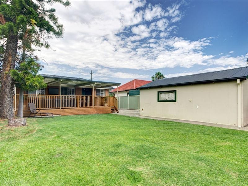 3 Ena Avenue, Dapto NSW 2530