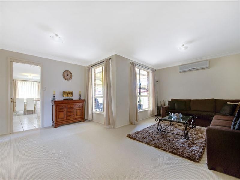 10 Glen Ayre Avenue, Horsley NSW 2530