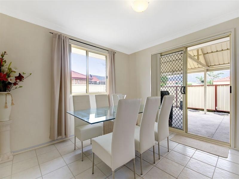 10 Glen Ayre Avenue, Horsley NSW 2530