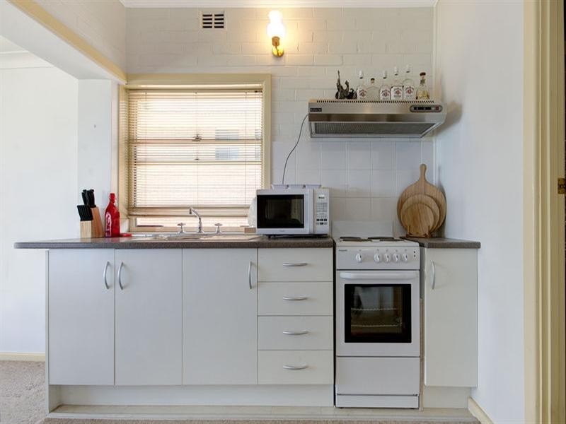 51 Northcliffe Drive, Lake Heights NSW 2502