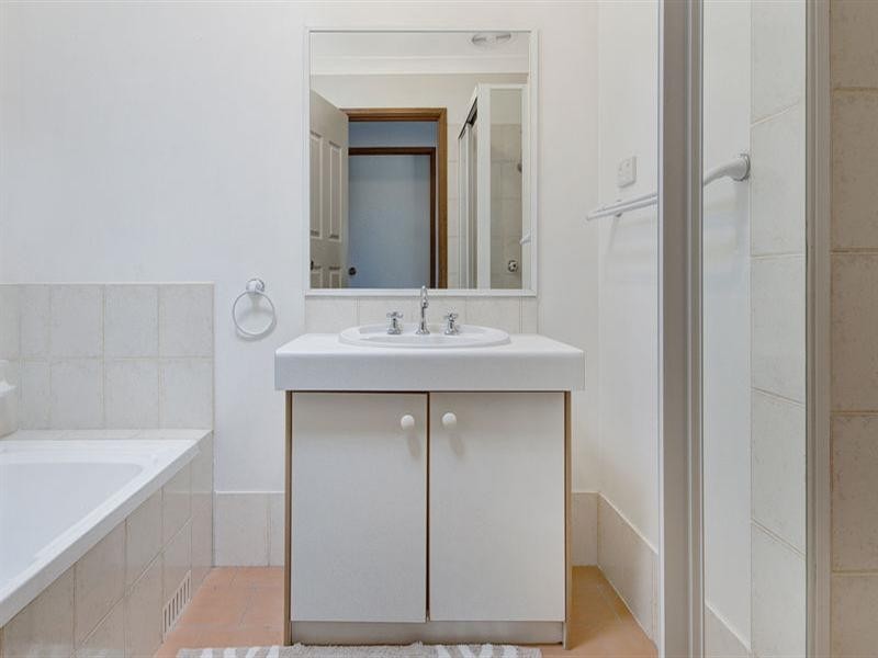 2/29 Julianne Street, Dapto NSW 2530