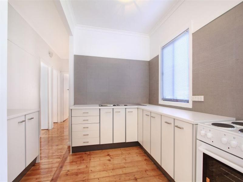 35 Farmborough Road, Unanderra NSW 2526