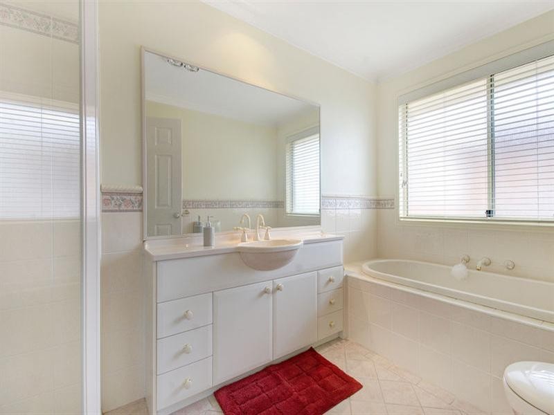 31 Murra Murra Road, Kanahooka NSW 2530