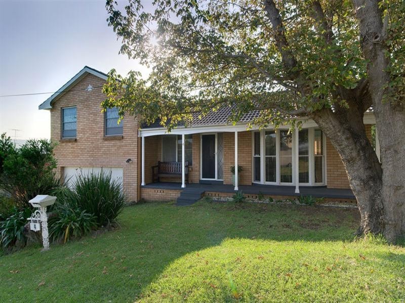 4 Blakemore Avenue, Kanahooka NSW 2530
