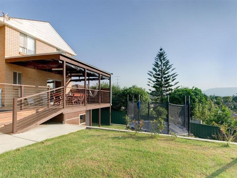 4 Blakemore Avenue, Kanahooka NSW 2530