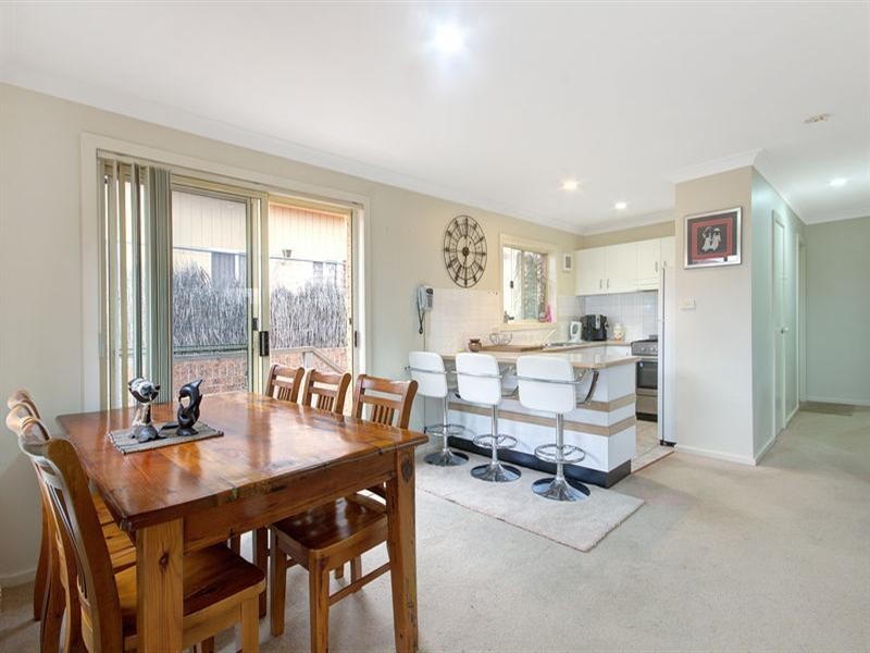 30 Ashmore Crescent, Kanahooka NSW 2530