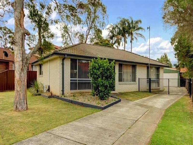 6 Greenbrook Place, Horsley NSW 2530