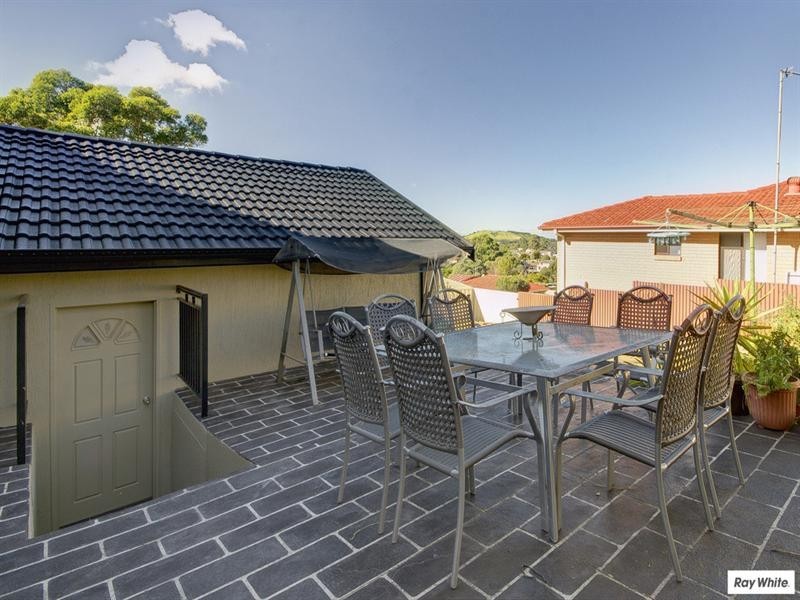 65 Staff Road, Cordeaux Heights NSW 2526