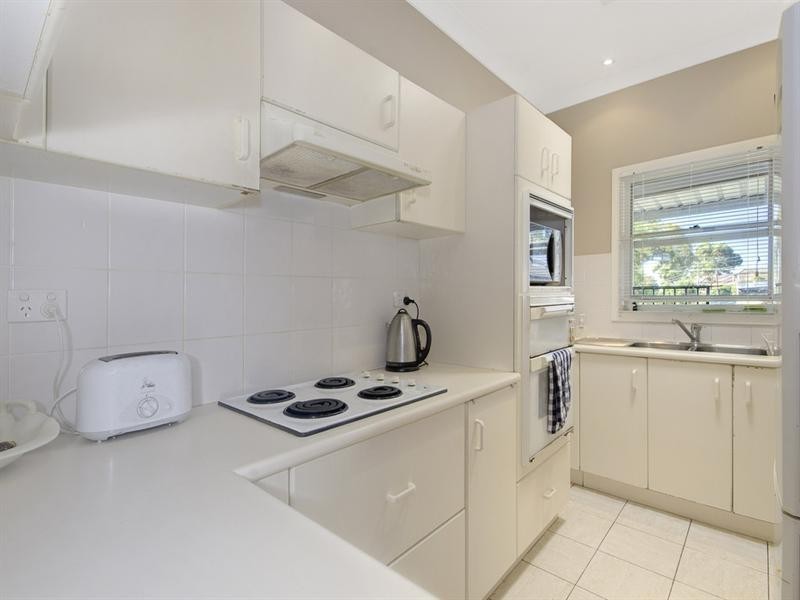 70 Panorama Drive, Farmborough Heights NSW 2526