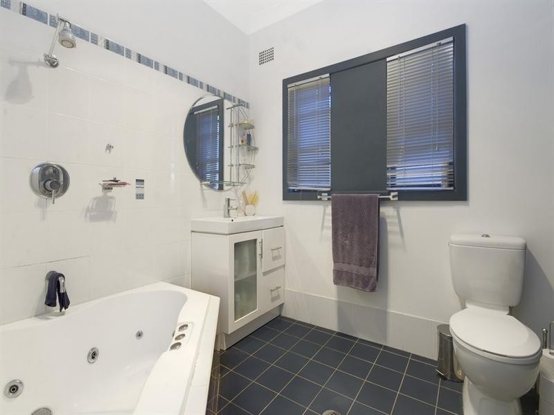 70 Panorama Drive, Farmborough Heights NSW 2526