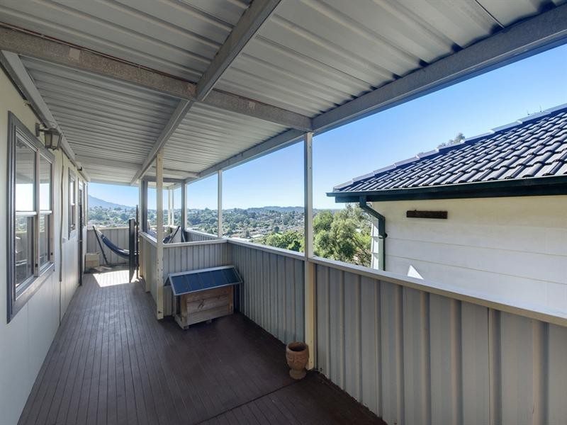 70 Panorama Drive, Farmborough Heights NSW 2526