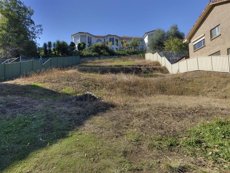 22 Imperial Drive, Berkeley NSW 2506