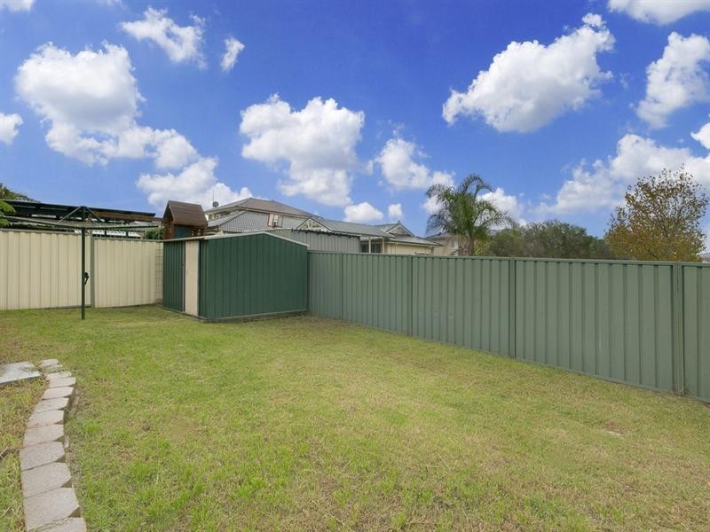 7 Selwyn Grove, Horsley NSW 2530