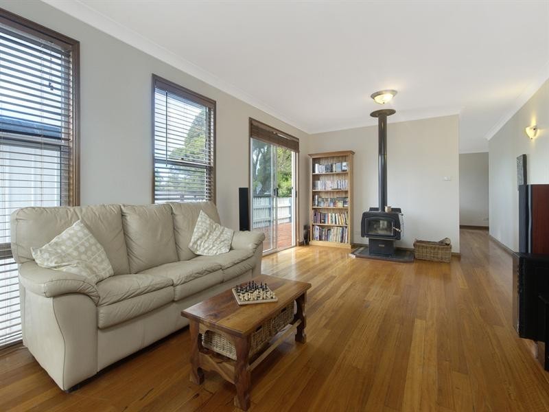 53 Kapooka Avenue, Dapto NSW 2530