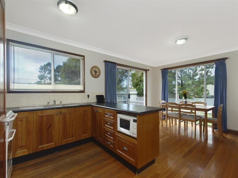 53 Kapooka Avenue, Dapto NSW 2530