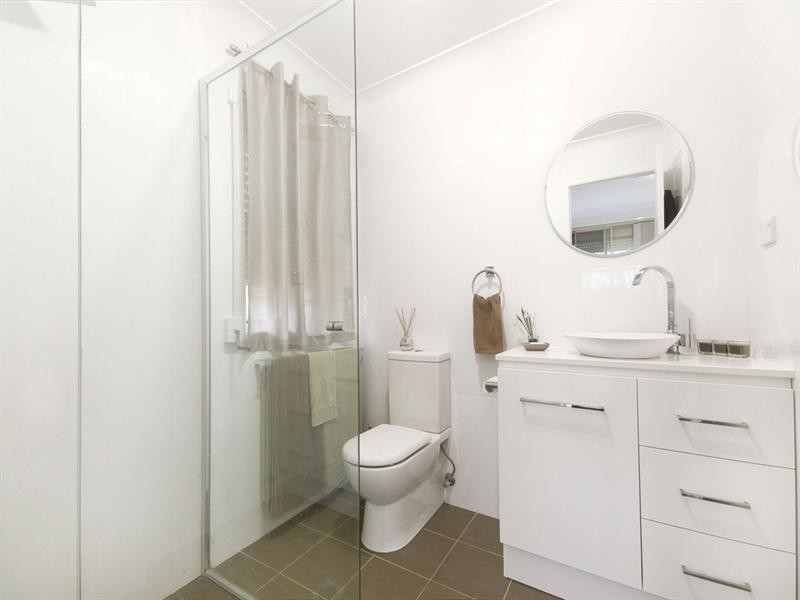 8 Kirriemuir Glen, Horsley NSW 2530