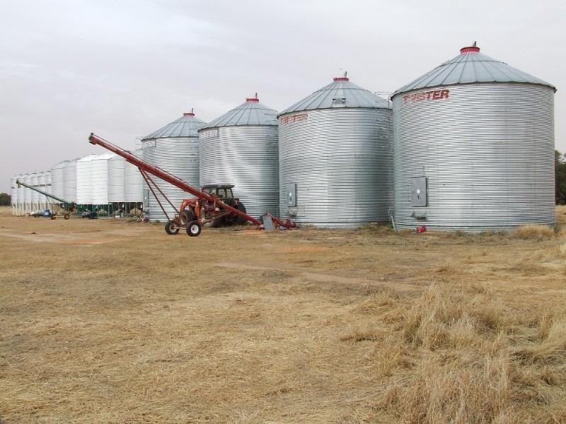 - Warren Quambone Road, Warren NSW 2824