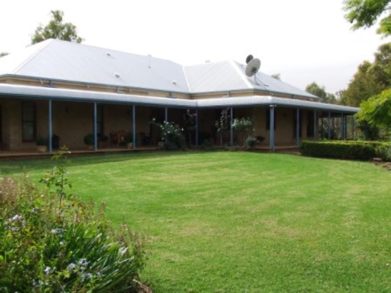 “Jedburgh” and “Drungalear”, Warren NSW 2824