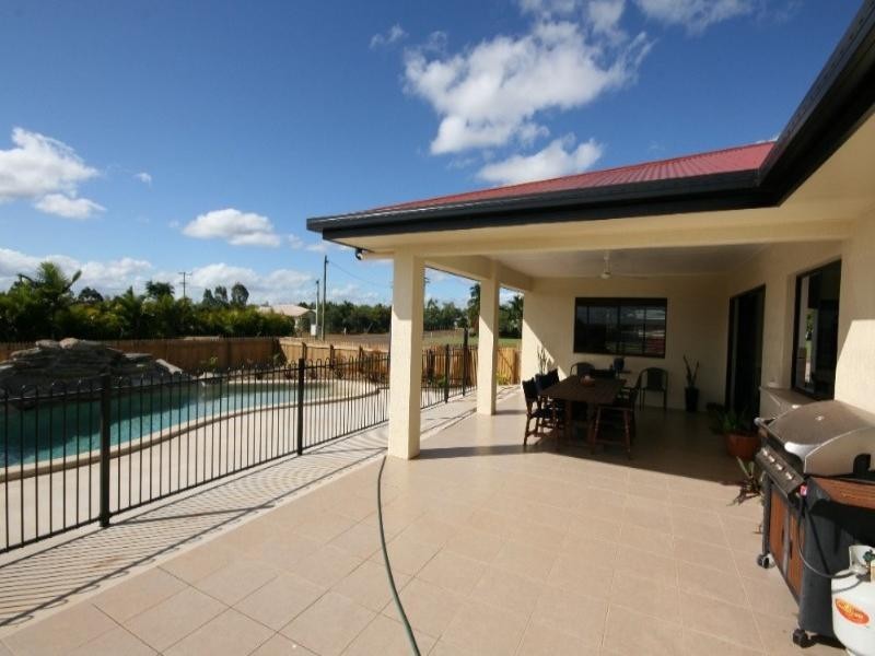 22 Wylandra Drive, Mareeba QLD 4880