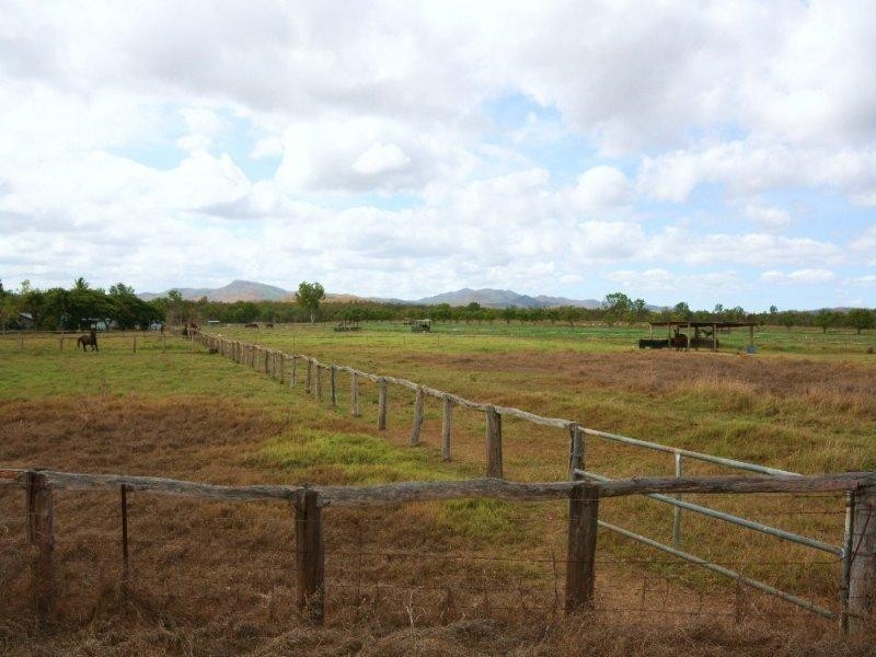 Mutchilba QLD 4872