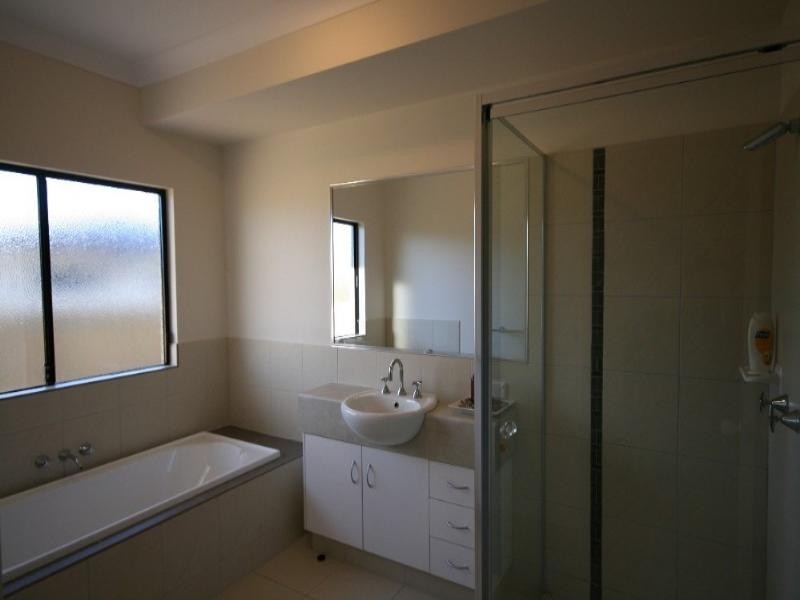 14 River Drive, Mareeba QLD 4880