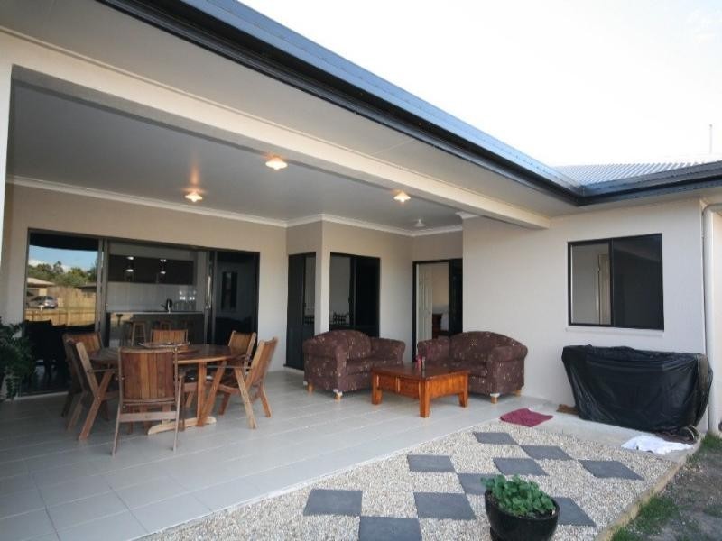 14 River Drive, Mareeba QLD 4880