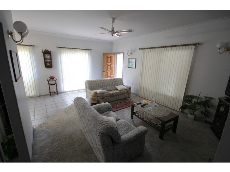 8 Langton Avenue, Mareeba QLD 4880
